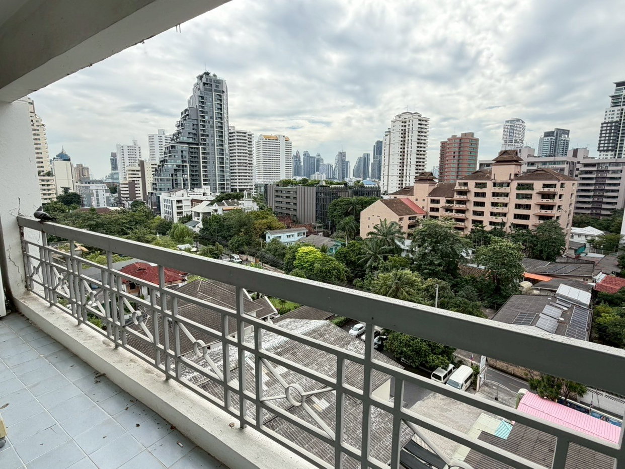 รูป LTH13725 – Condo for Rent | Royal Castle Sukhumvit 39 | 140 sqm | 3 Beds 2 Baths | Near BTS Phrom Phong | 55K/Month | คอนโดให้เช่า รอยัลคาสเซิล สุขุมวิท 39 - รูปที่ 4/14