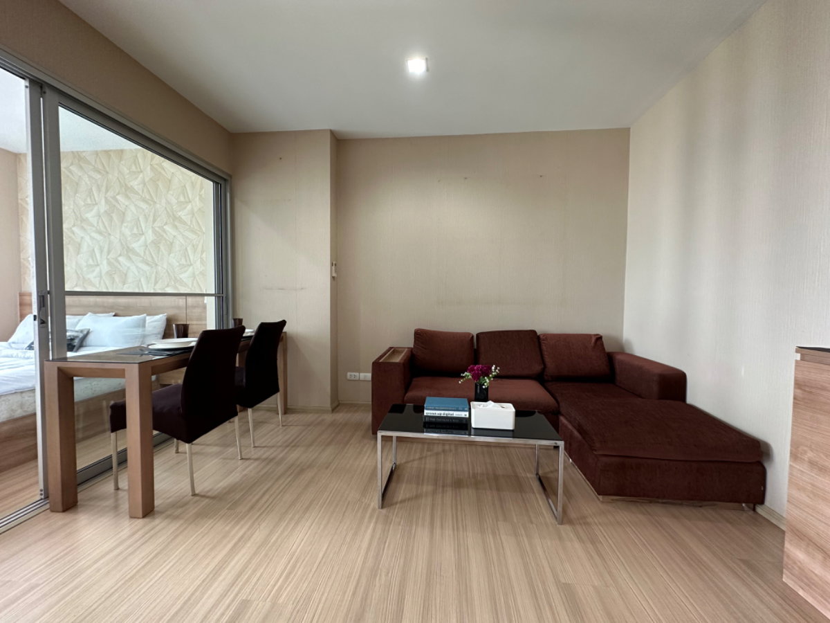 picture Rent Condo RHYTHM Ratchada-Huai Khwang - 1/4