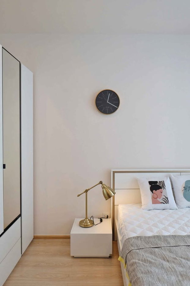 picture 📍 For Rent: Noble Revolve 2 Pool View, 1-minute walk to MRT Thailand Cultural Centre, Ready to Move In - 3/9