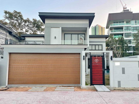 LTHC7005 – For Sale, Pool villa village in Pattaya, 5 mins to Jomtien beach – 97.5 Sq.wah 4 beds 4 baths on 24MB