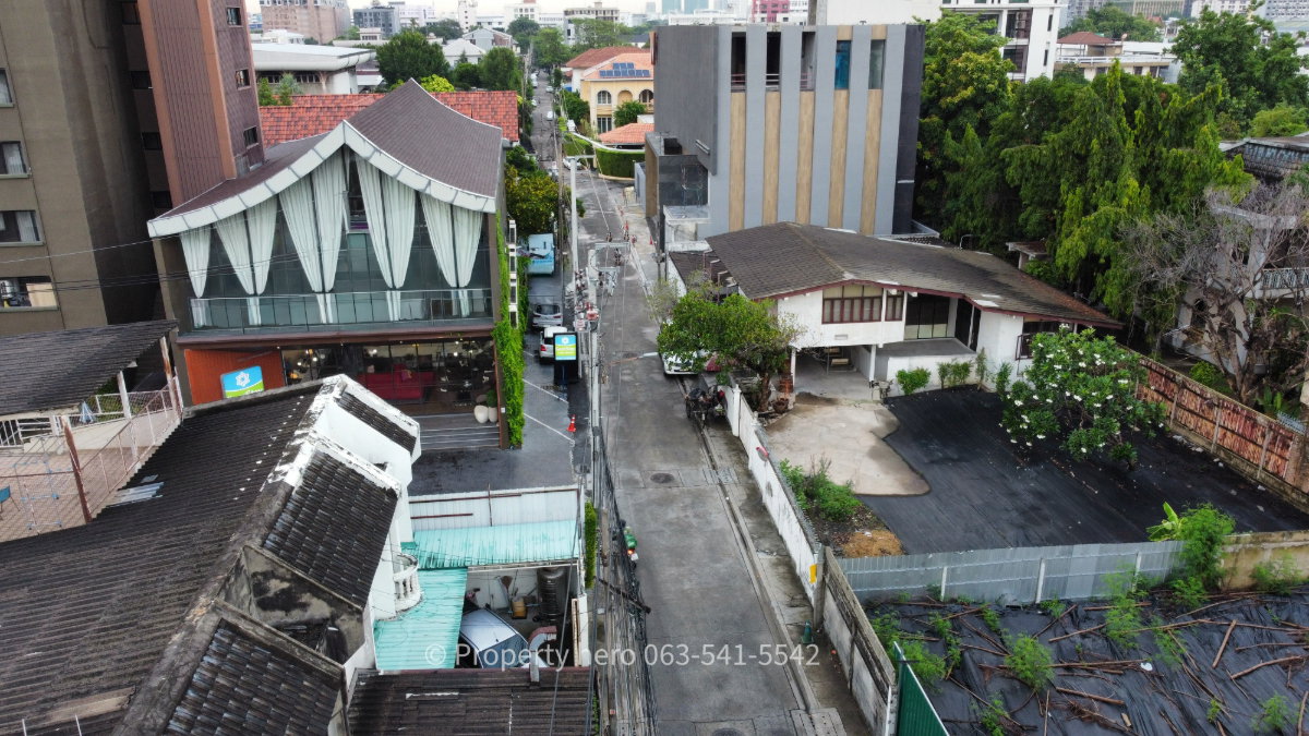 picture House for Rent + Large Land Plot in the Heart of Inthamara 67,000 THB/month - 3/36