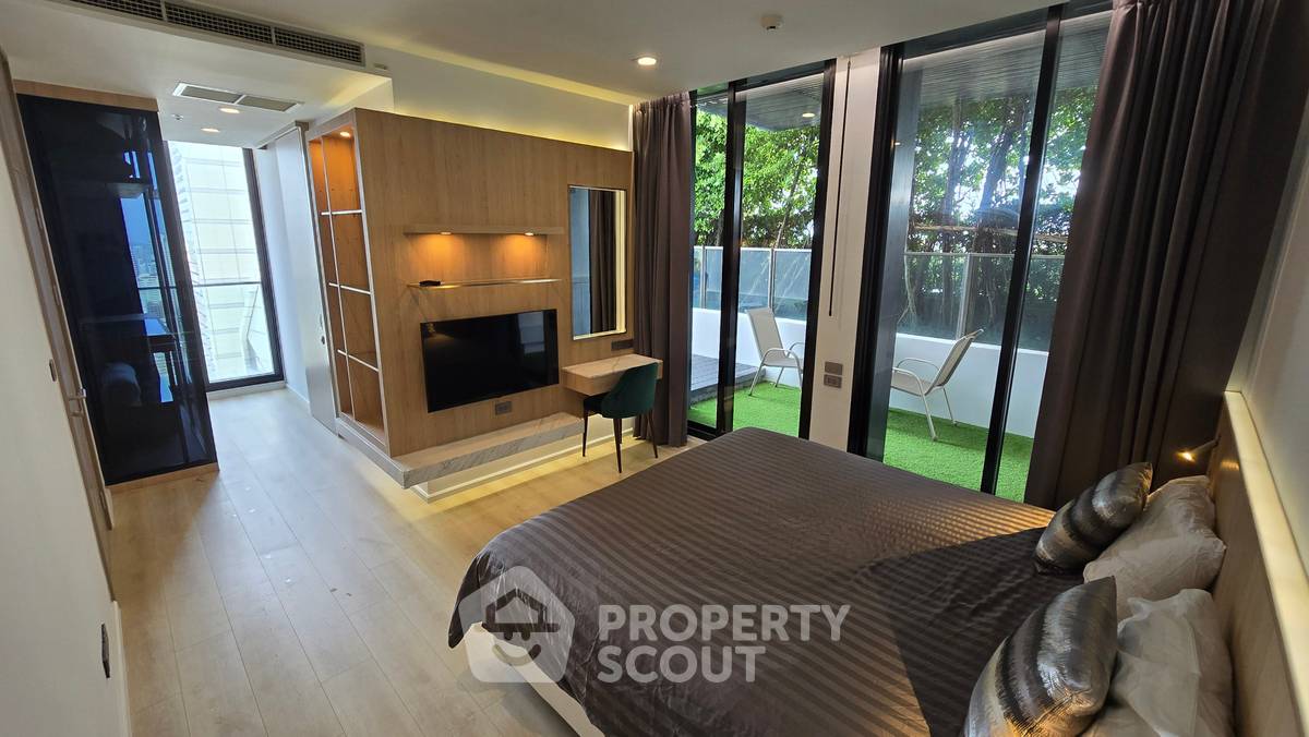 picture 1-BR Condo at Noble Ploenchit near BTS Phloen Chit (ID 1541392) - 4/33