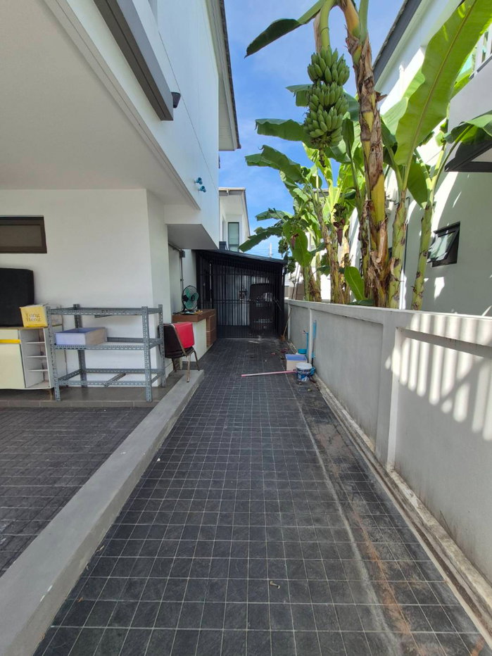 รูป  303AGKI ขาย! ถูกที่สุดในโครงการ บ้านเดี่ยว 2 ชั้น “ซื่อตรงพรีเมียม บางบัวทอง”  - รูปที่ 2/8