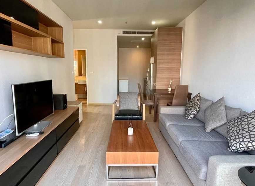 picture LTHC15672 - Luxury Condo for Rent Phrom Phong | High Floor Residence | Near BTS Phrom Phong | 52,000 THB - 1/6