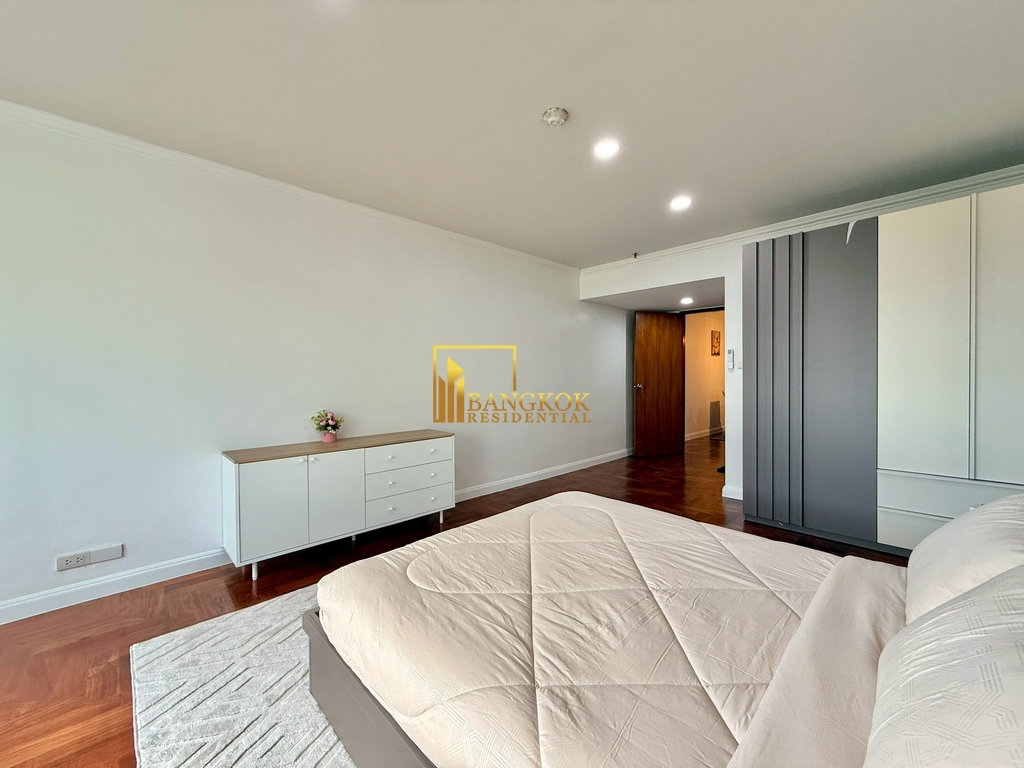 รูป Baan Suanpetch | Modernized 3 Bed Condo in Phrom Phong - BR61457CD - รูปที่ 9/34