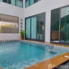 listing thumbnail image 16