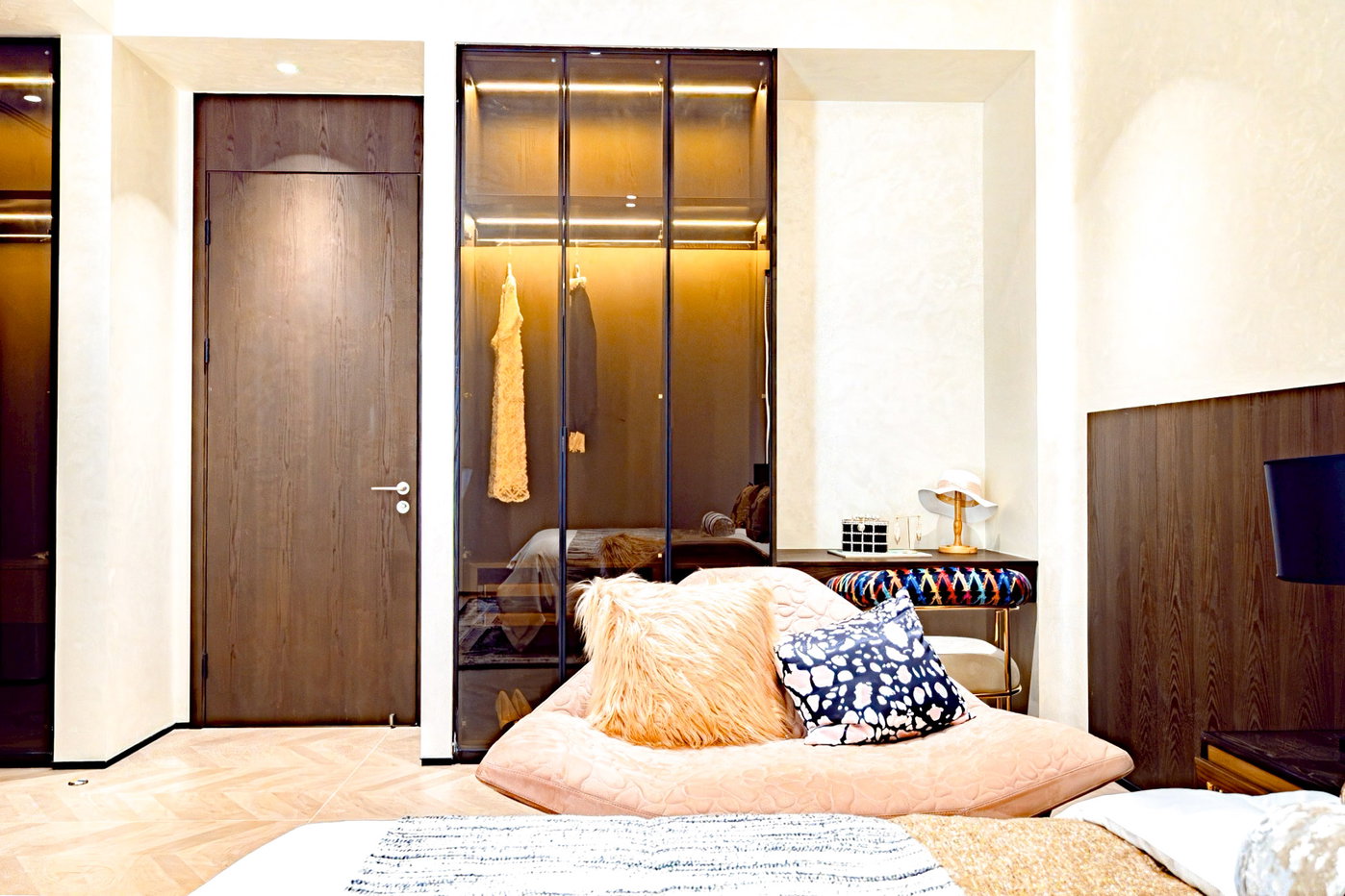 รูป Huay Yai East Pattaya Luxury 3 Storey Villa for Sale - รูปที่ 13/30