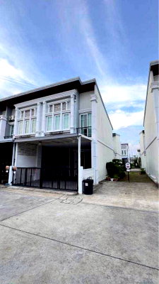 เช่าทาวน์โฮม วิทยาลัยพณิชยการบางนา : R3046 ให้เช่าทาวน์โฮมหลังมุม Golden Town สุขุมวิท-BTS แบริ่ง (ว่างค่ะ) ใกล้ BTS แบริ่ง 