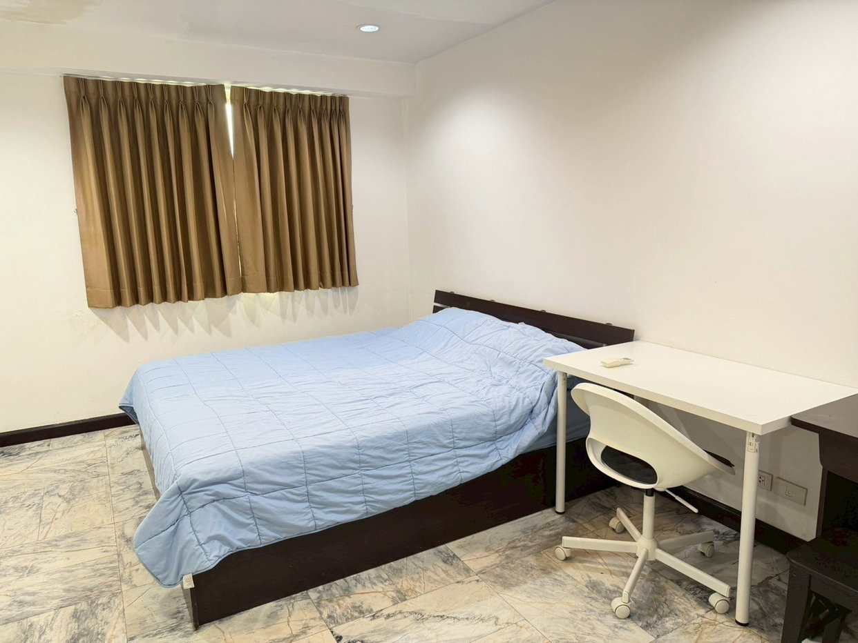 รูป LTH13724 – Condo for Rent | Royal Castle Sukhumvit 39 | 110 sqm | 2 Beds 2 Baths | Near BTS Phrom Phong | 45K/Month | คอนโดให้เช่า รอยัลคาสเซิล สุขุมวิท 39 - รูปที่ 4/12