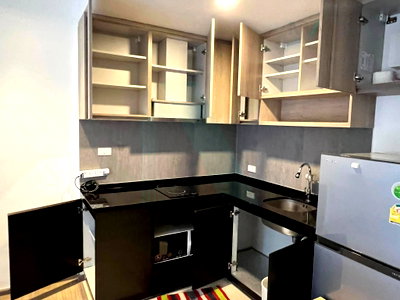 Condos for sale : 🚩 For Sell Condo LYSS CONDOMINIUM RATCHAYOTHIN Building 1, Floor 6,1 bed room, Room size 32 sqm
