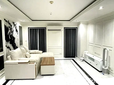 Condos for rent : SILOM TERRACE 6427894
