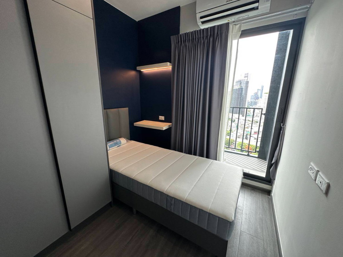 รูป For Rent: Ideo Sukhumvit-Rama 4 Brand new unit with nice view near BTS - รูปที่ 10/16