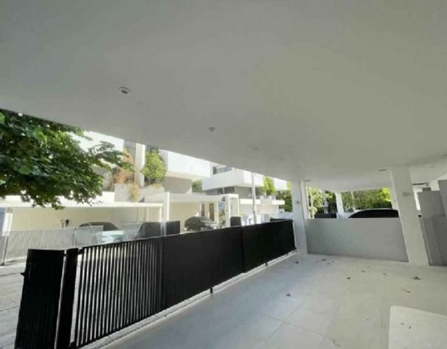 3-bed home office for rent, 270 sqm, 41.4 sq wah, Don Mueang