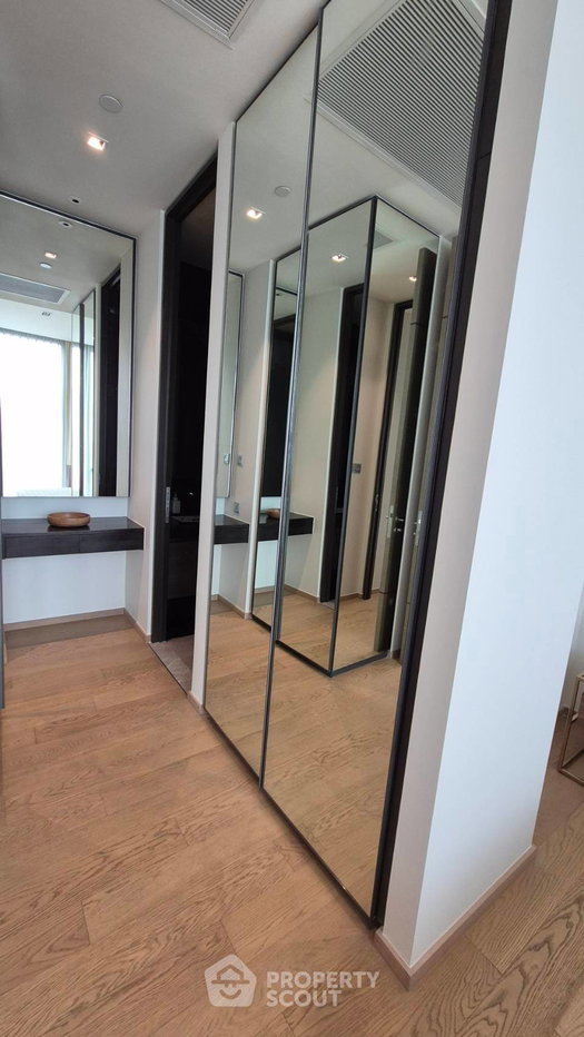 picture 2-BR Condo at 28 Chidlom near BTS Chit Lom (ID 2943852) - 8/16