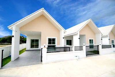 เช่าบ้านเดี่ยว เชียงใหม่ : บ้านเช่าสไตล์มินิมอล นอร์ดิก ทำเลหางดง พื้นที่ใช้สอย 90 ตร.ม.   2 ห้องนอน 