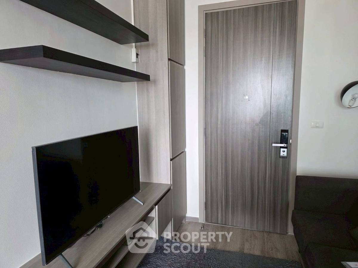 picture 36th-Floor 1-BR Knightsbridge Prime Onnut | BTS On Nut (ID 2965691) - 4/9