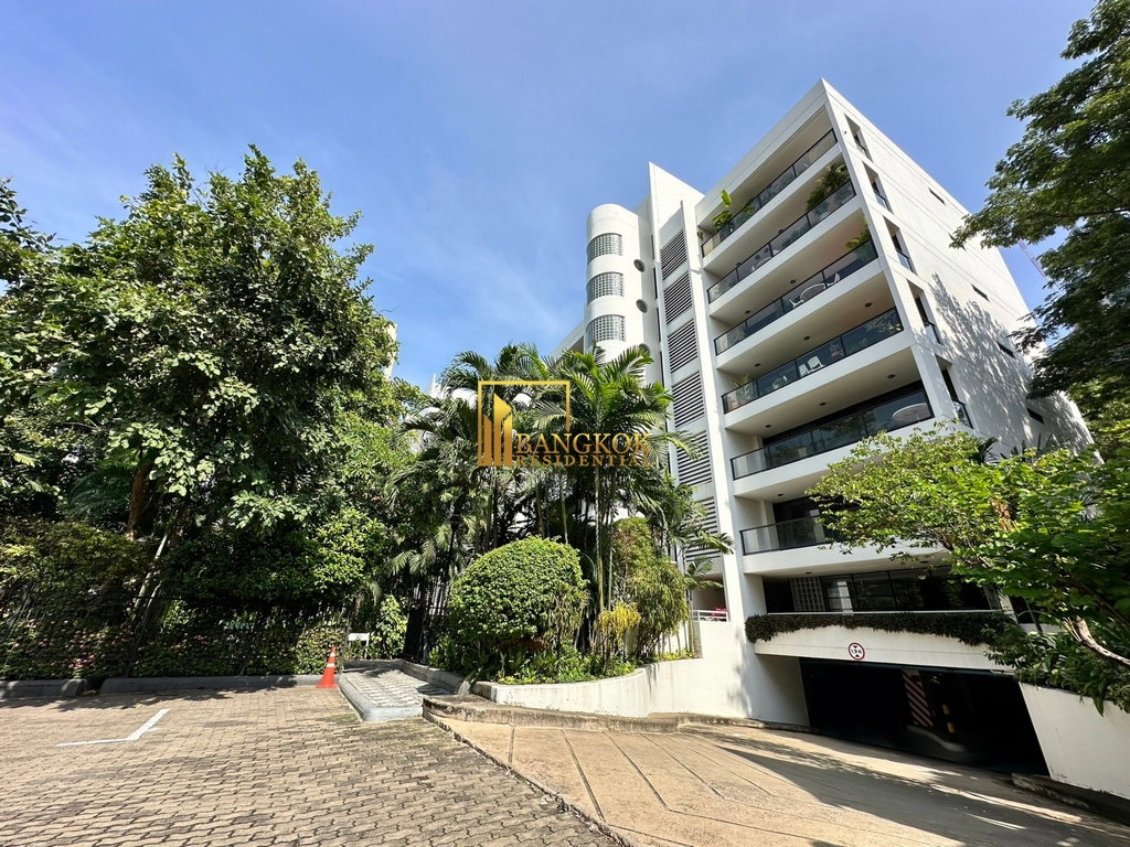 รูป Modern 3 Bedroom Apartment For Rent in Sathorn Area - BR21052AP - รูปที่ 38/38
