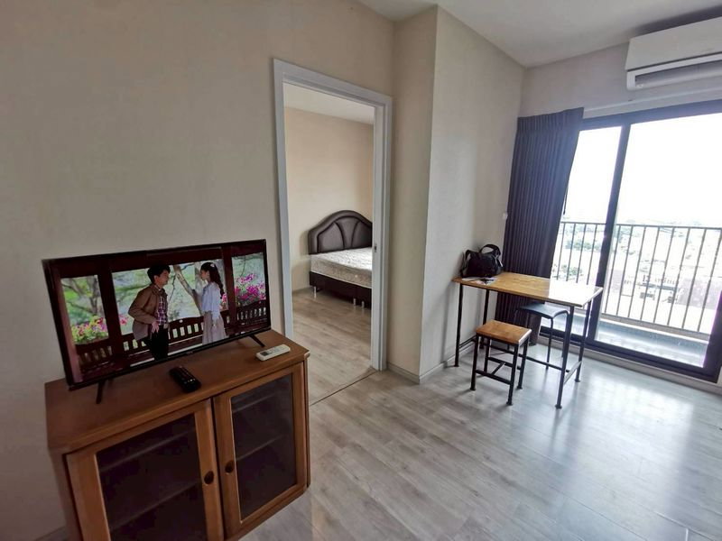 picture Plum Condo Central Station Phase 2  - 2/8