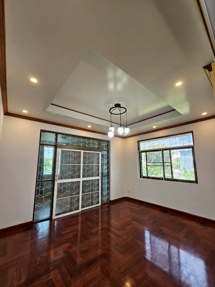 รูป WS7647 🏡✨ ให้เช่า บ้านเดี่ยวหลังใหญ่ ลาดพร้าว 93  ในพื้นที่ 111 ตร.ว. เลี้ยงสัตว์ได้  🐶🐱 เพียง  15.5 ล้านบาท - รูปที่ 9/22