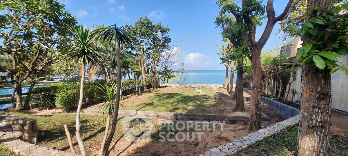 picture 8-BR Villa close to Pattaya South (ID 2961903) - 17/18