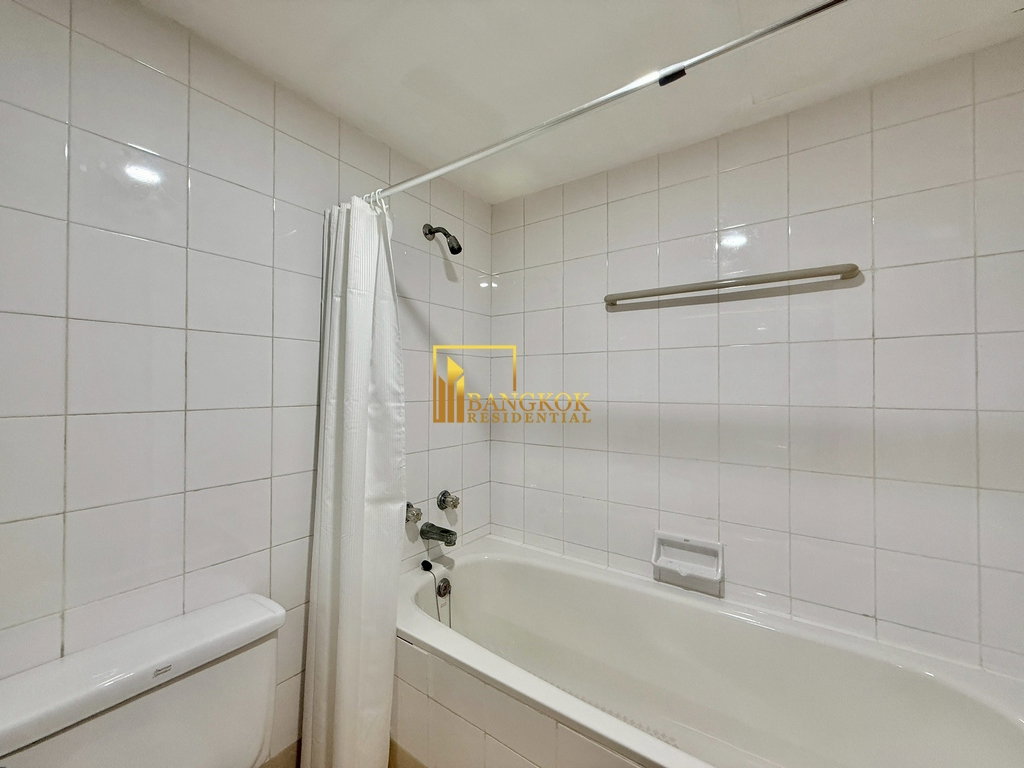 รูป Baan Suanpetch | Modernized 3 Bed Condo in Phrom Phong - BR61457CD - รูปที่ 19/34