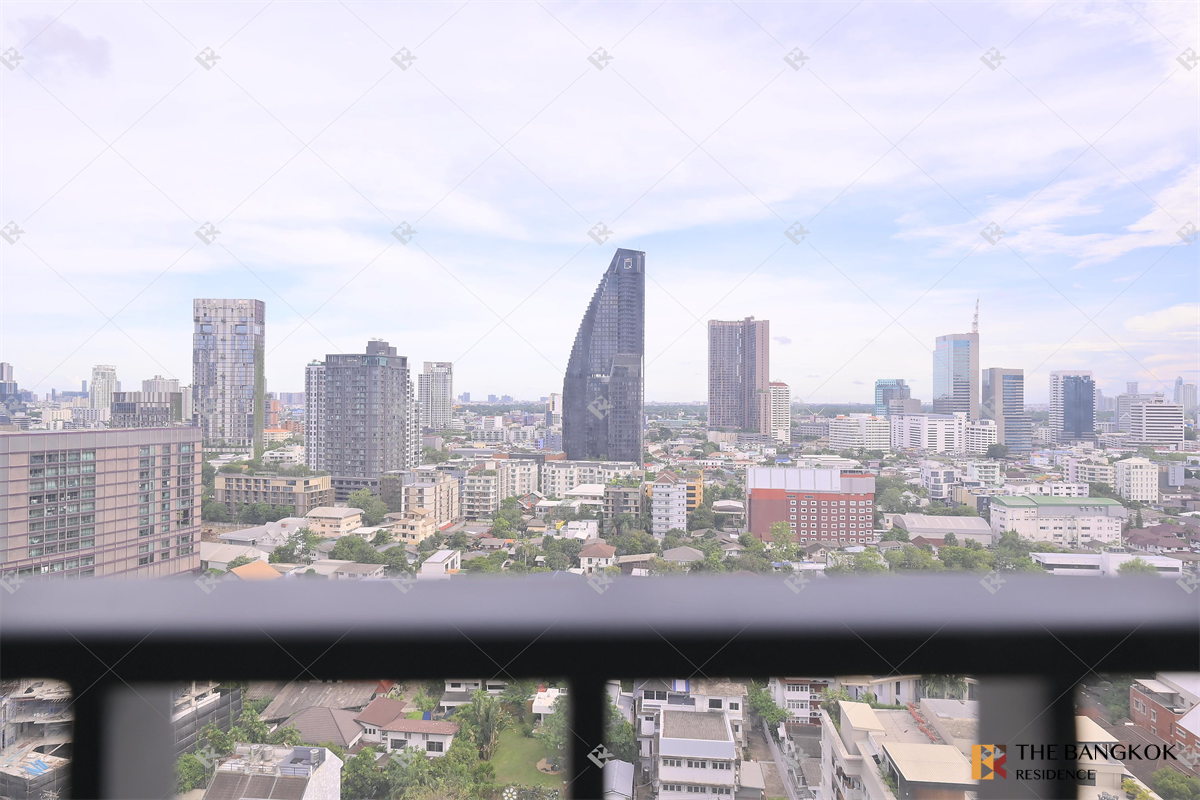 รูป บีทนิก สุขุมวิท32 ใกล้ BTS สถานีทองหล่อ ทำเลแหล่งงาน รายล้อมด้วยไลฟ์สไตล์ - รูปที่ 2/10