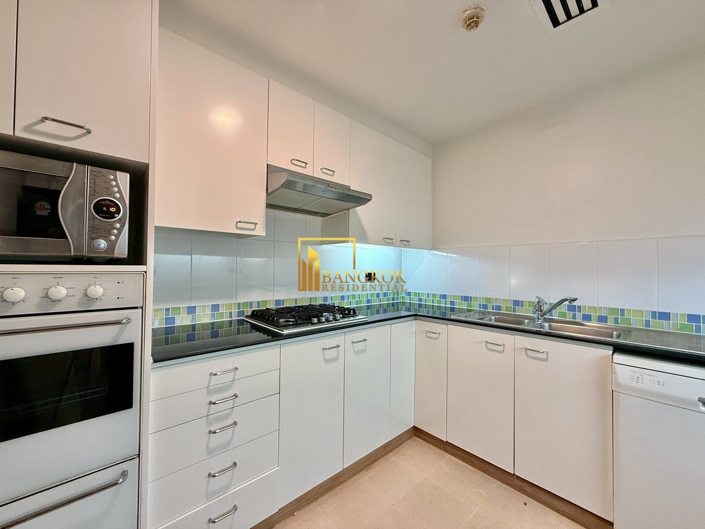 รูป Modern 3 Bedroom Apartment For Rent in Sathorn Area - BR21052AP - รูปที่ 9/38