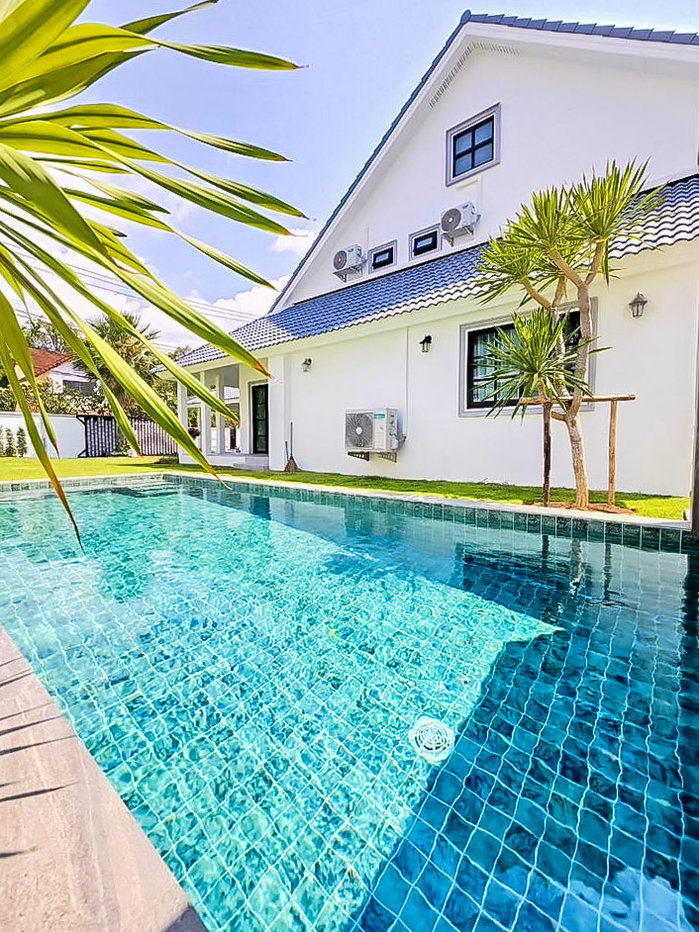 รูป 4 Bedroom Pool Villa for Sale East Pattaya - รูปที่ 2/17