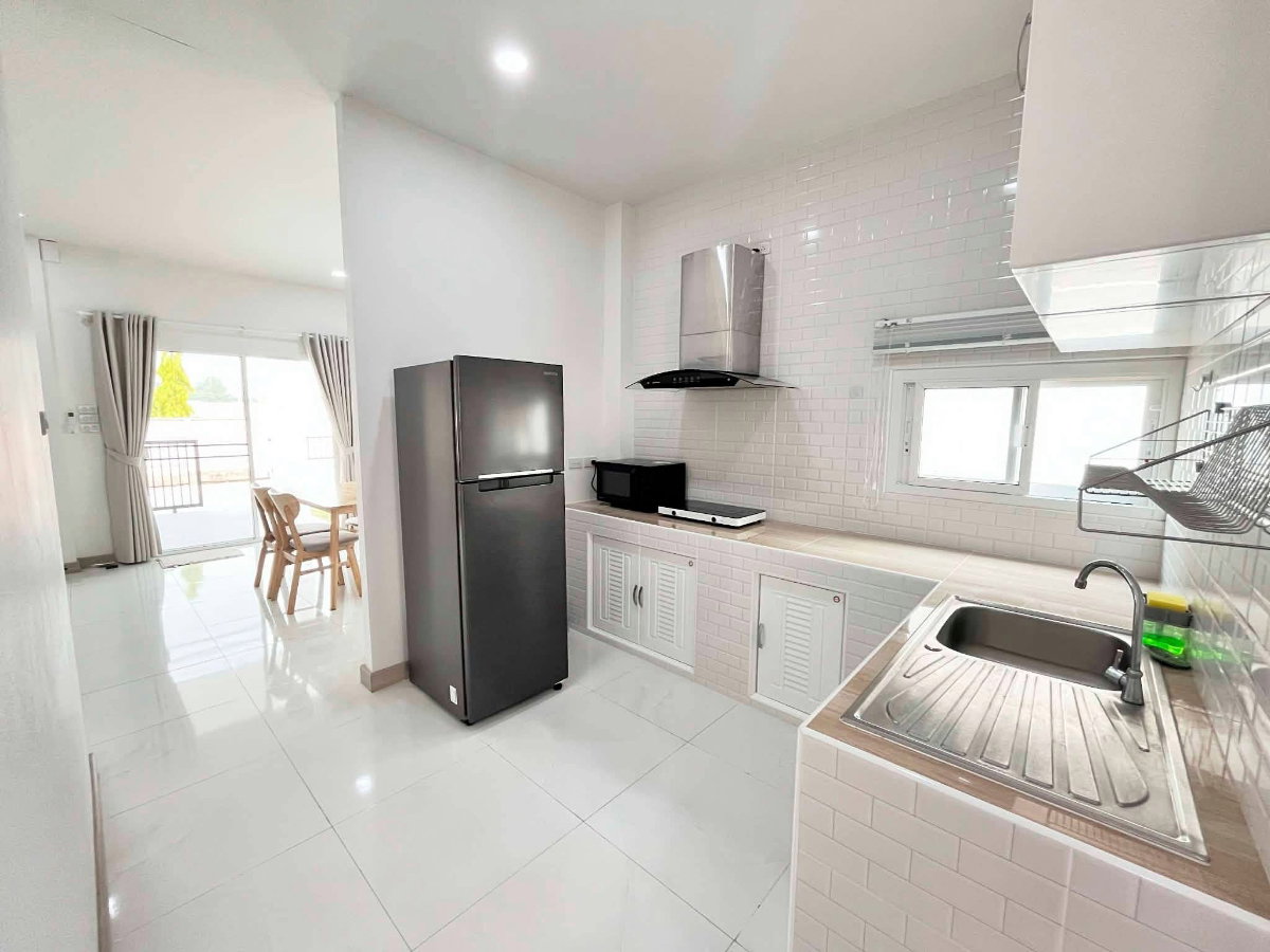 รูป บ้านเช่าสไตล์มินิมอล นอร์ดิก ทำเลหางดง พื้นที่ใช้สอย 90 ตร.ม.   2 ห้องนอน  - รูปที่ 11/15