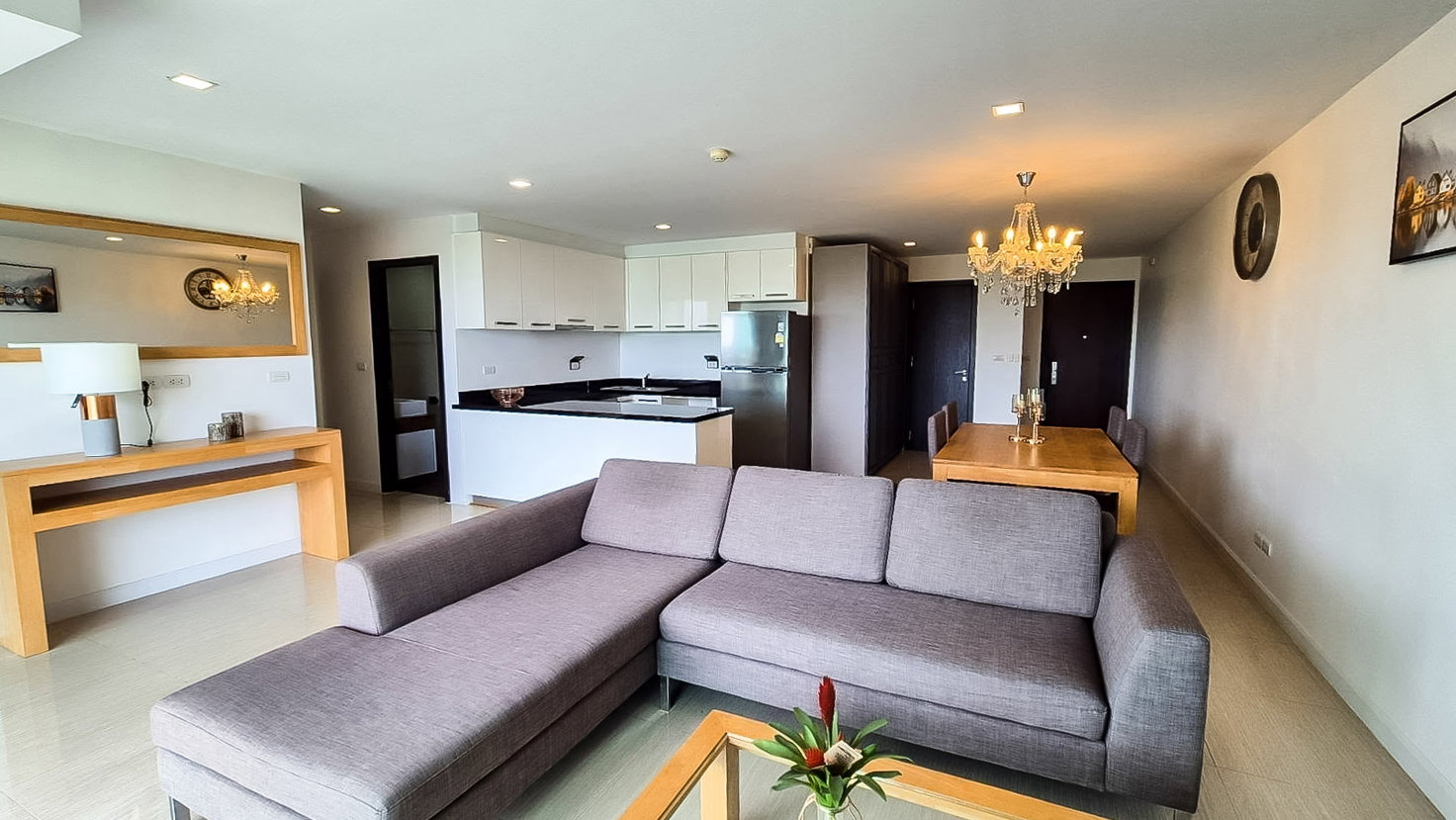 รูป Elegance Cosy Beach 2 Bedroom Condo for Sale Pratumnak Hill - รูปที่ 2/9