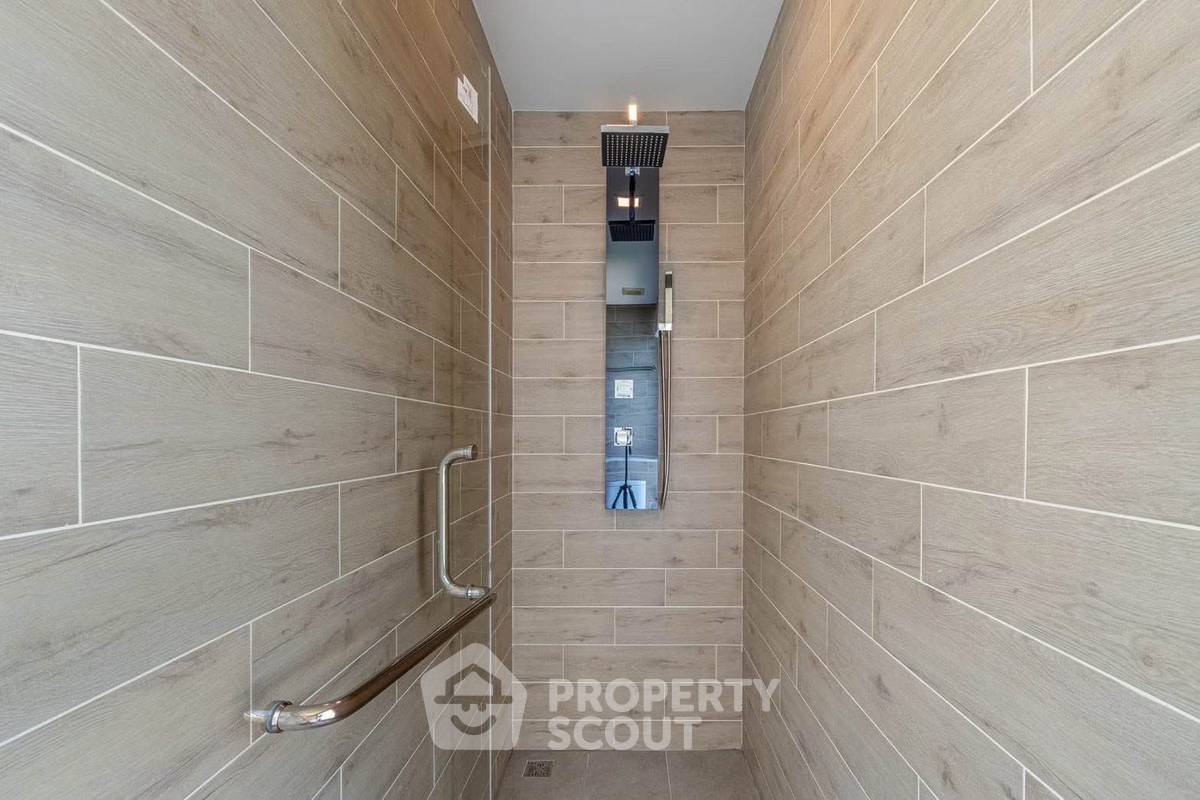 picture 31st-Floor 3-Bedroom 190 Sqm Del Mare Condominium For Sale (ID 2965208) - 10/16