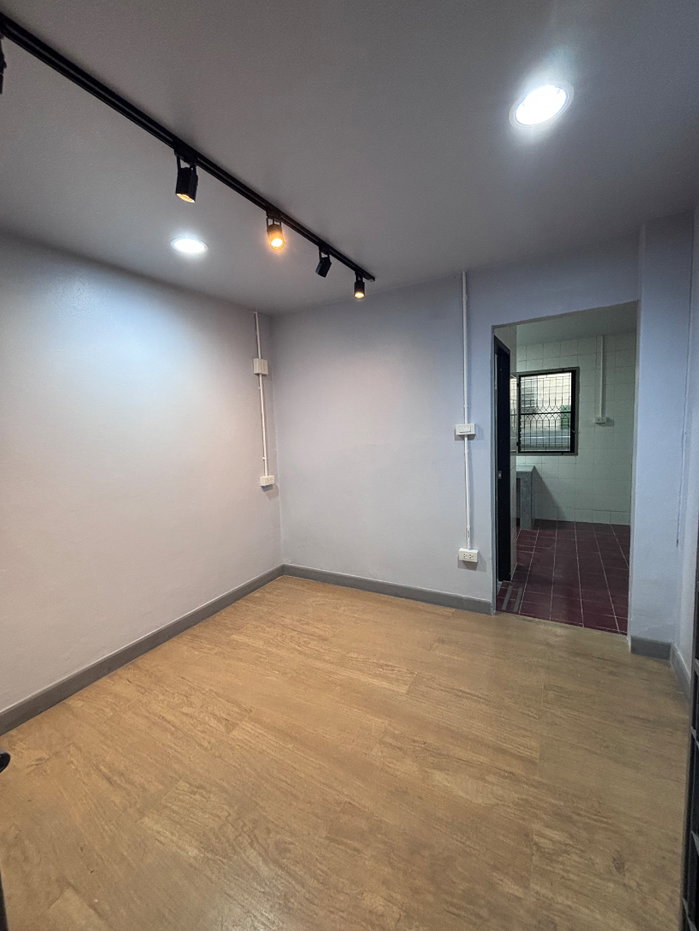 รูป 📌ขายบ้านเดี่ยวรามคำแหง 124 หมู่บ้านเกศรี 2  (54 ตร.วา) 4 ห้องนอน+ 2 ห้องอเนกประสงค์, 3 ห้องน้ำ ราคา 7.2 ล้าน - รูปที่ 31/42