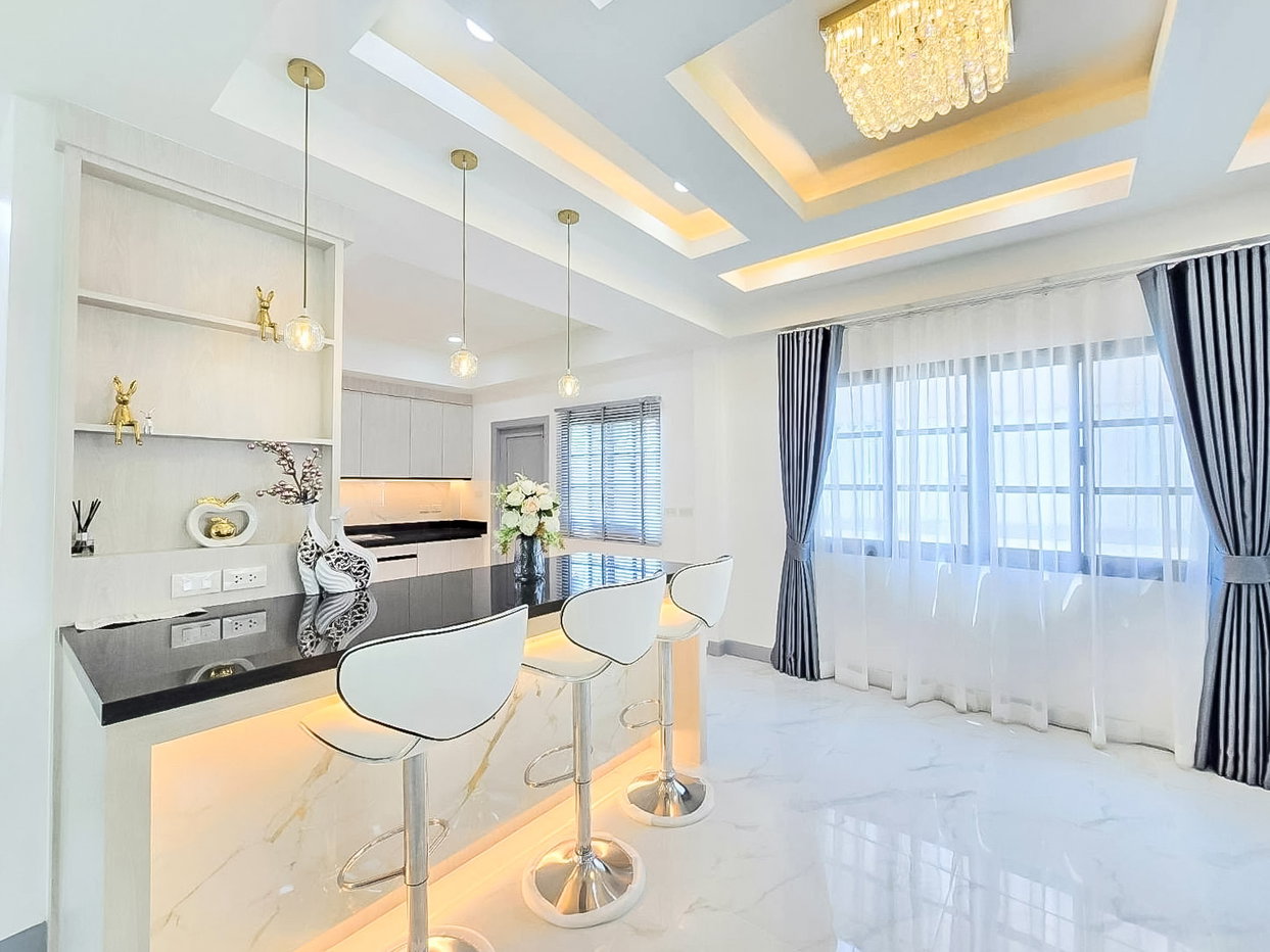 รูป 4 Bedroom Pool Villa for Sale East Pattaya - รูปที่ 5/17