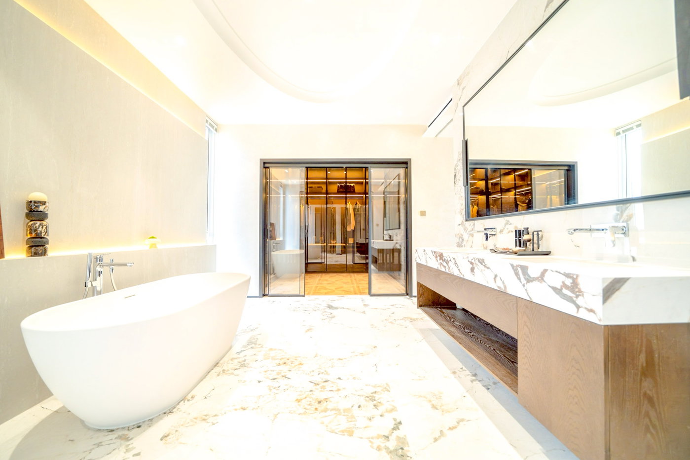 รูป Huay Yai East Pattaya Luxury 3 Storey Villa for Sale - รูปที่ 23/30