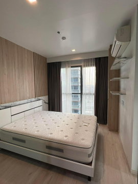Room For Rent Condo Rhythm Rangnam ( 1 Bedroom  near Victory Monument) 