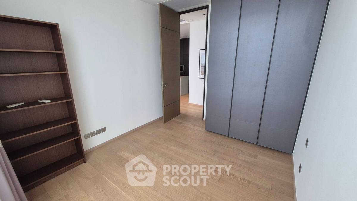 picture 2-BR Condo at 28 Chidlom near BTS Chit Lom (ID 2943852) - 5/16