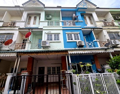 Townhouses for rent The Crystal : FOR RENT  TOWNHOUSE PROPERTY  17000 BAHT per MONTH