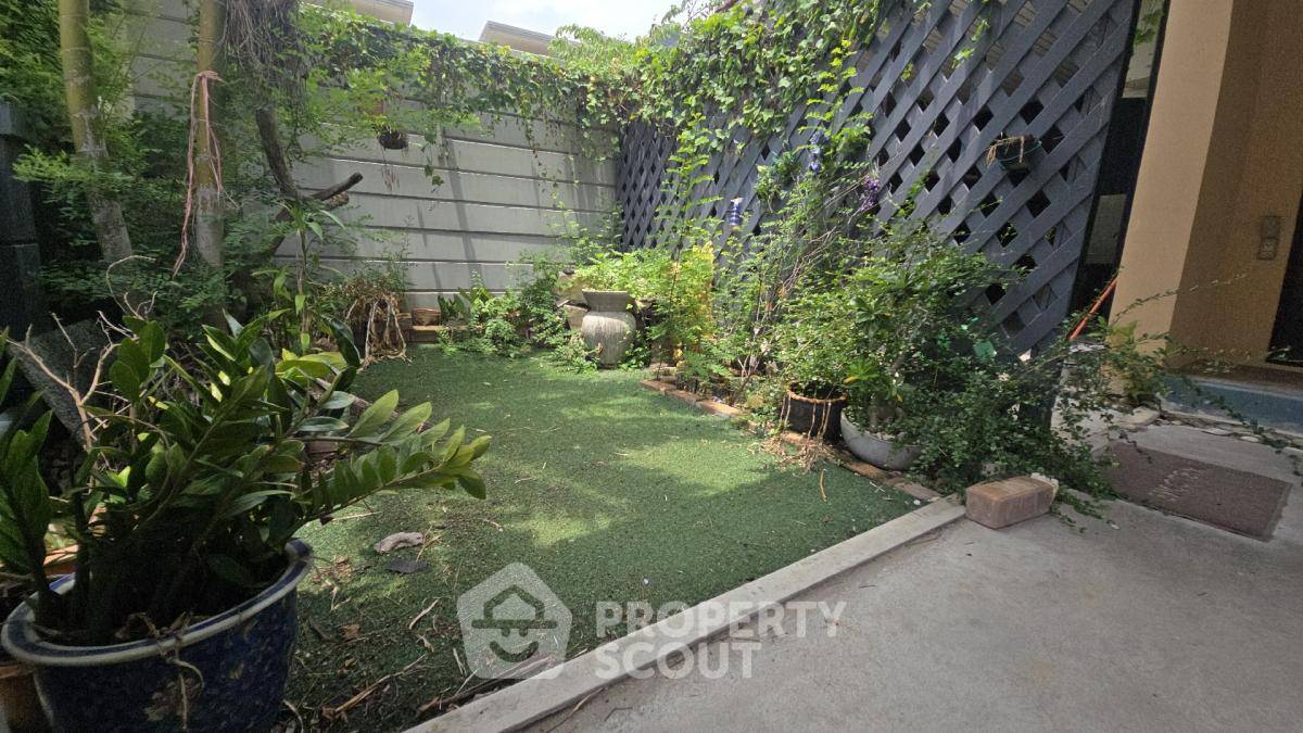 picture 4-BR Townhouse in Hua Mak (ID 1595971) - 4/17