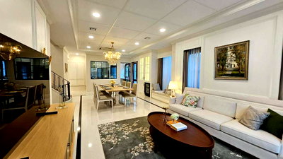 Houses for rent Bangkok : Luxury fully furnished house for rent at Nantawan Rama 9 Le Baron