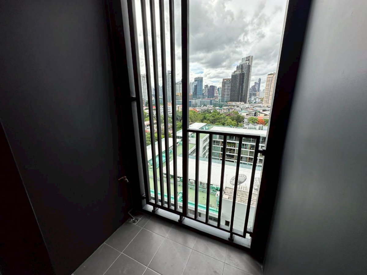 รูป For Rent: Ideo Sukhumvit-Rama 4 brand new unit with nice view near BTS Phrakhanong - รูปที่ 18/18