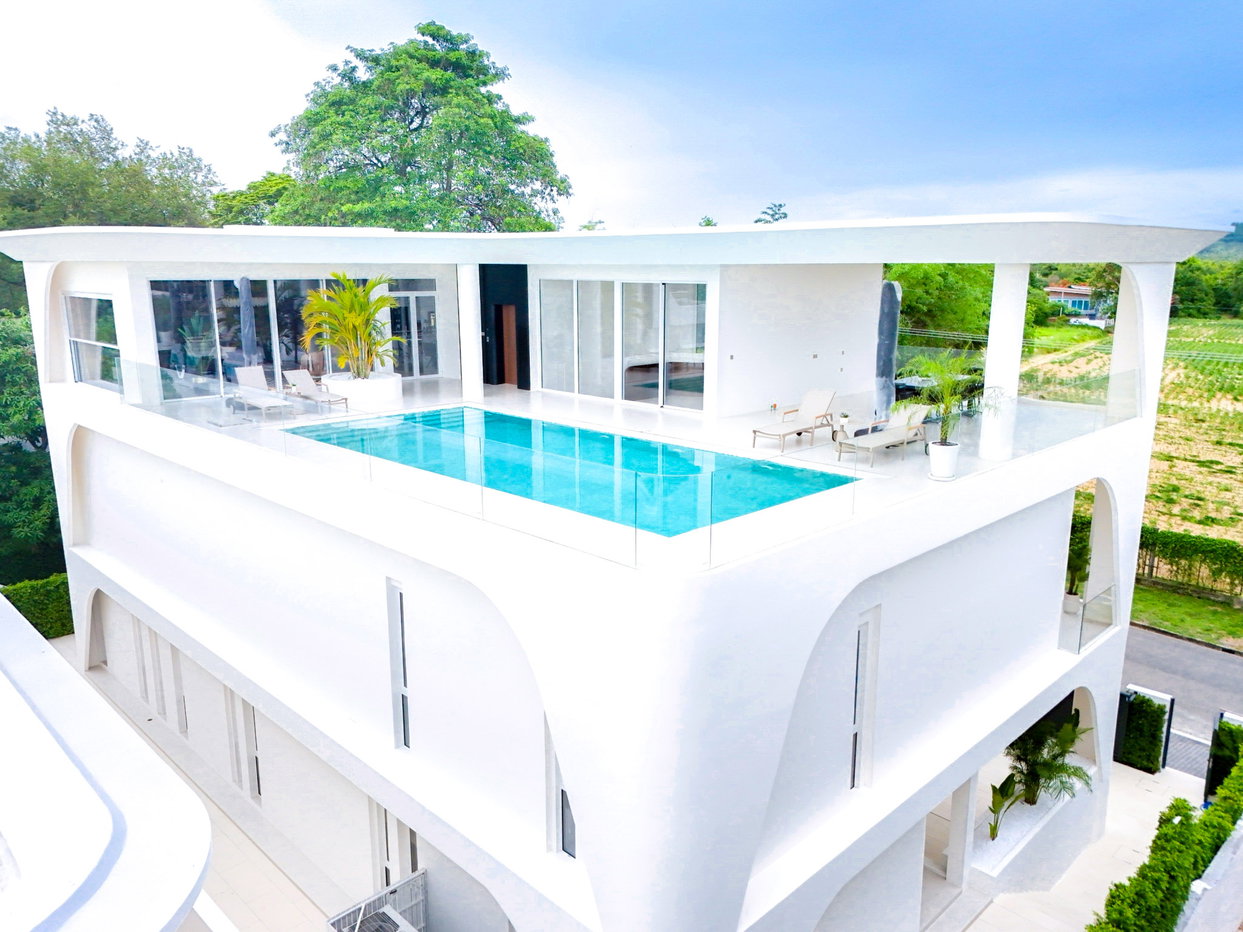 รูป Huay Yai East Pattaya Luxury 3 Storey Villa for Sale - รูปที่ 30/30