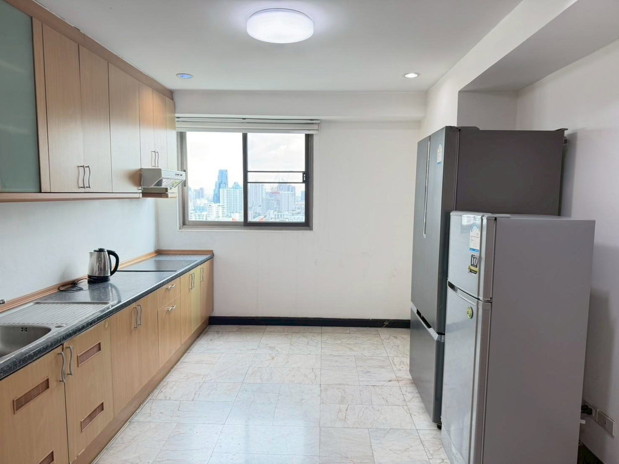รูป LTH13724 – Condo for Rent | Royal Castle Sukhumvit 39 | 110 sqm | 2 Beds 2 Baths | Near BTS Phrom Phong | 45K/Month | คอนโดให้เช่า รอยัลคาสเซิล สุขุมวิท 39 - รูปที่ 7/12