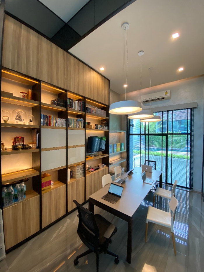 picture Luxury 3.5-Storey Townhome for Sale – Arden Rama 3 with TESLA EV Charger - 7/13