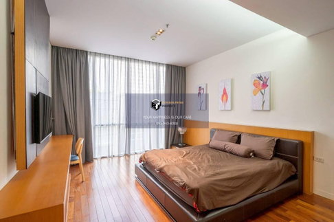 Domus 18 | Rare Find! Spacious 3-Bedroom Residence at Domus 18, Sukhumvit #2026040414281