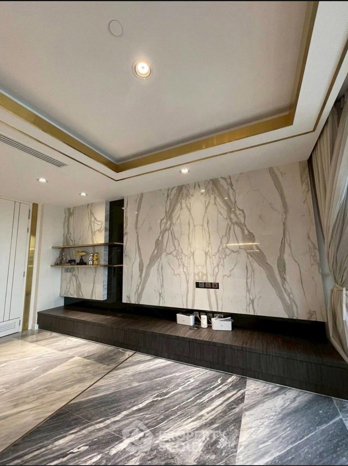 picture 2-BR Condo at Vittorio Sukhumvit 39 near BTS Phrom Phong (ID 2965576) - 12/21