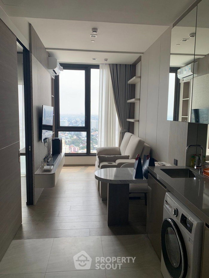 picture 29th-Floor 1-BR 35 Sqm Condo At The Crest Park Residences Near MRT Phahon Yothin (ID 2167078) - 1/6