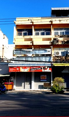 อาคารพาณิชย์ 3 ชั้น เนื้อที่ 36 ตร.ว. ติดถนนมหาดไทย อ. เมืองนครราชสีมา   จ. นครราชสีมา (ติดต่อ คุณปิยะพันธ์)