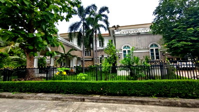 Houses for sale The Paseo Park Kanchanaphisek : Luxury 2-Storey Home in Laddawan 