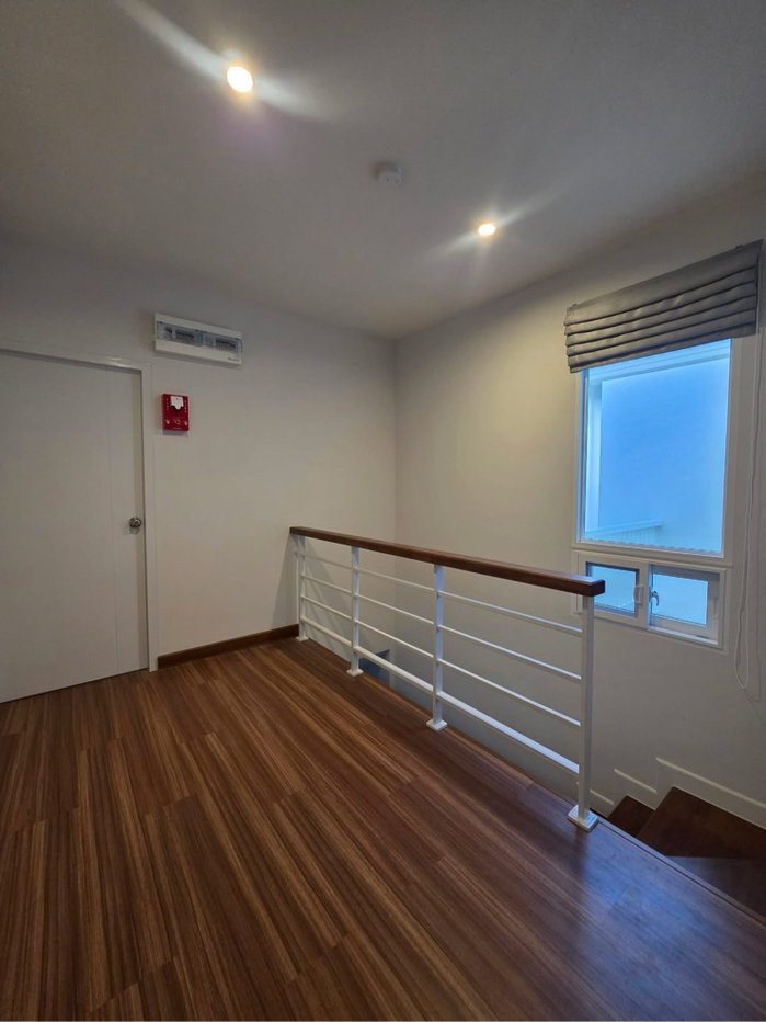 รูป บ้านใหม่ สะอาดเอี่ยม พร้อมเข้าอยู่ - รูปที่ 6/15