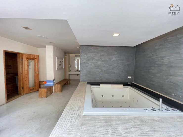 picture A rare condo , feel like home with field  - 14/20